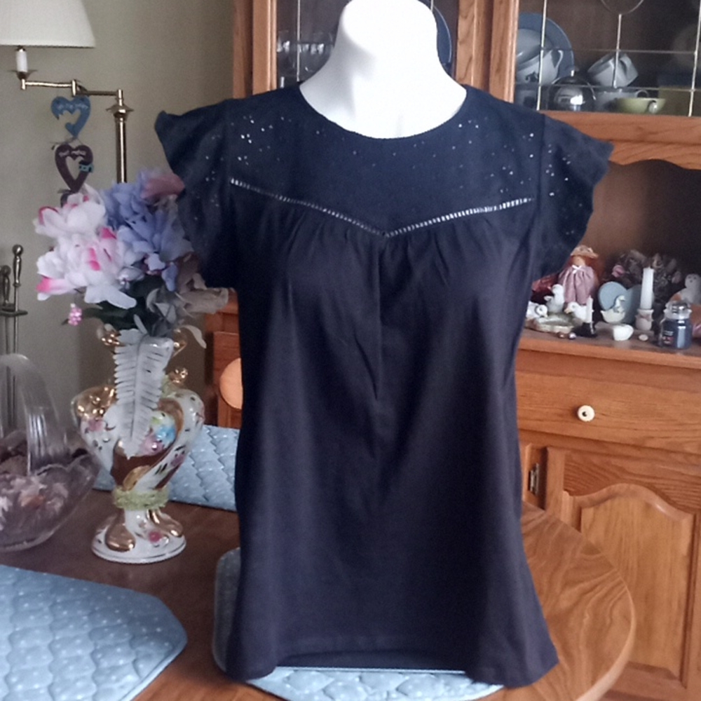 Faith & Zoe Ruffle Top - Picture 2 of 6